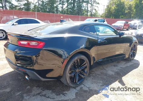 2017 Chevrolet Camaro 2Lt z USA, uszkodzony, nr VIN 1G1FD1RSXH0104749